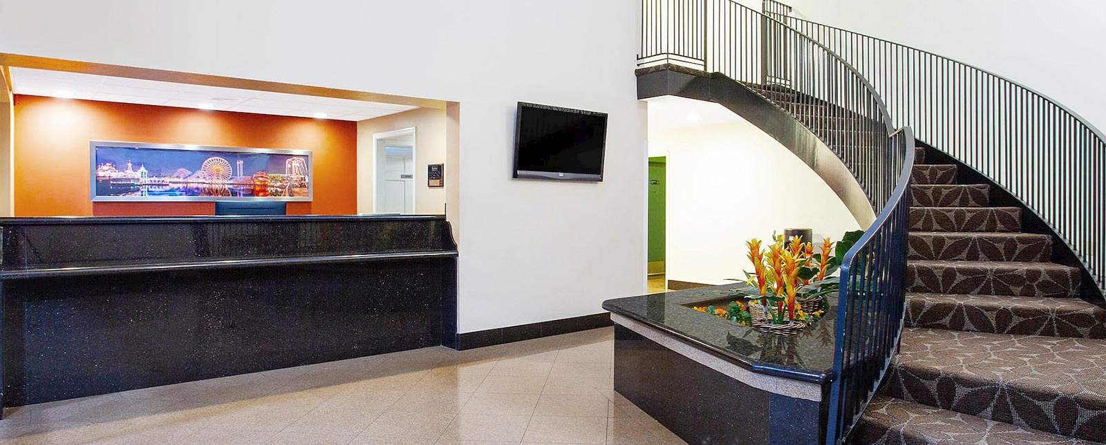 Travelodge Anaheim Inn & Suites California
 