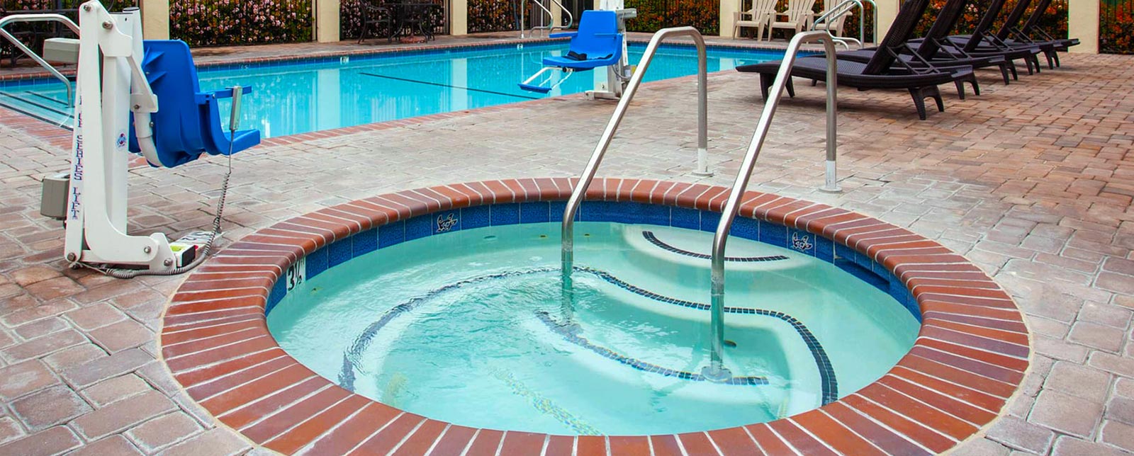 Services at Travelodge Anaheim Inn & Suites California