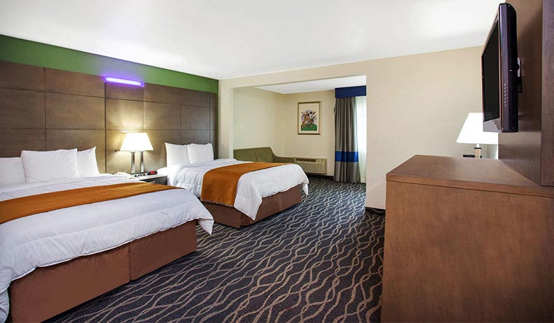 Travelodge Anaheim Inn & Suites California Double Queen Size Beds Mini Suite